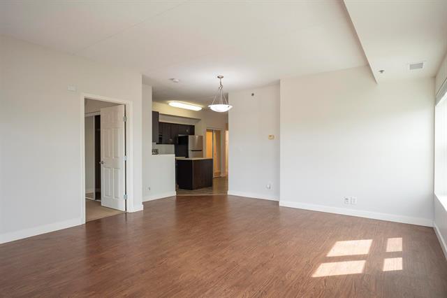 403-40 Shore St, Winnipeg, MB - Indoor