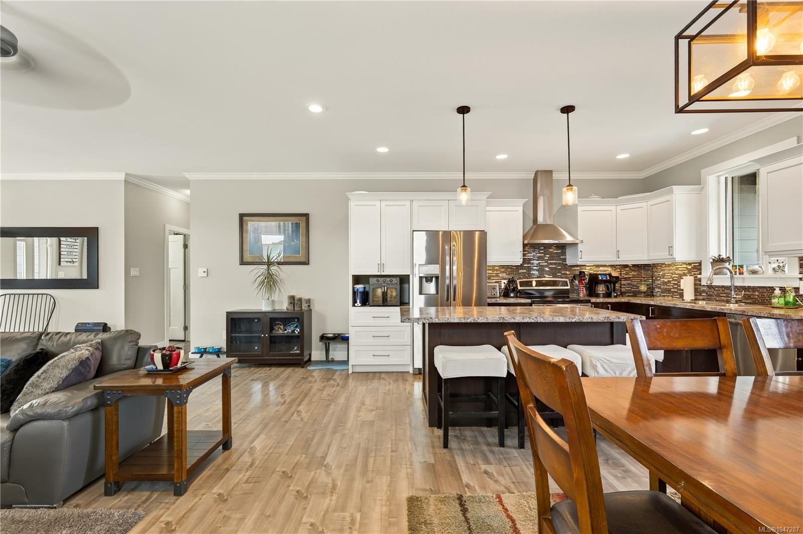 374 Shepherd Ave, Nanaimo, BC