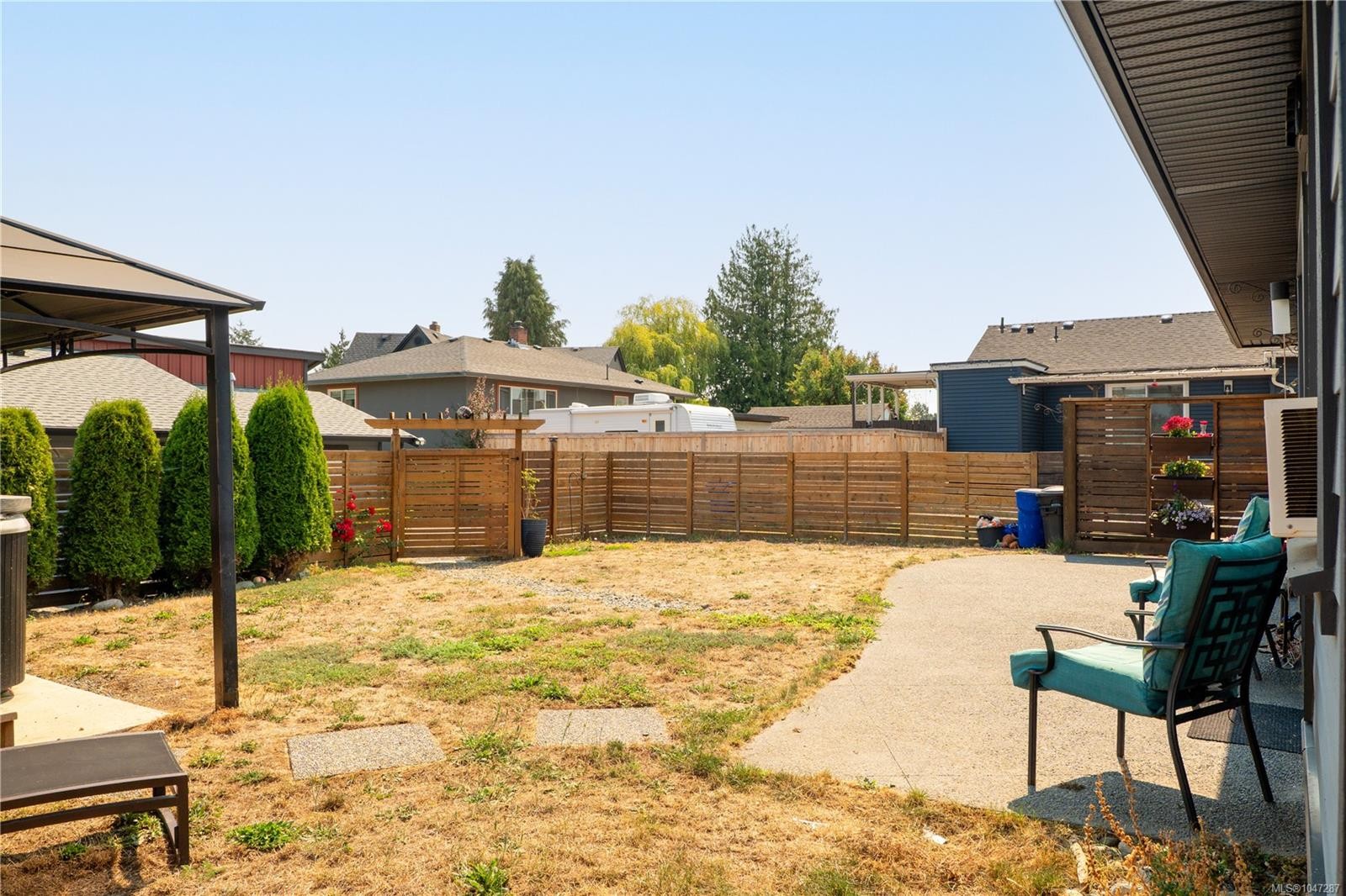 374 Shepherd Ave, Nanaimo, BC