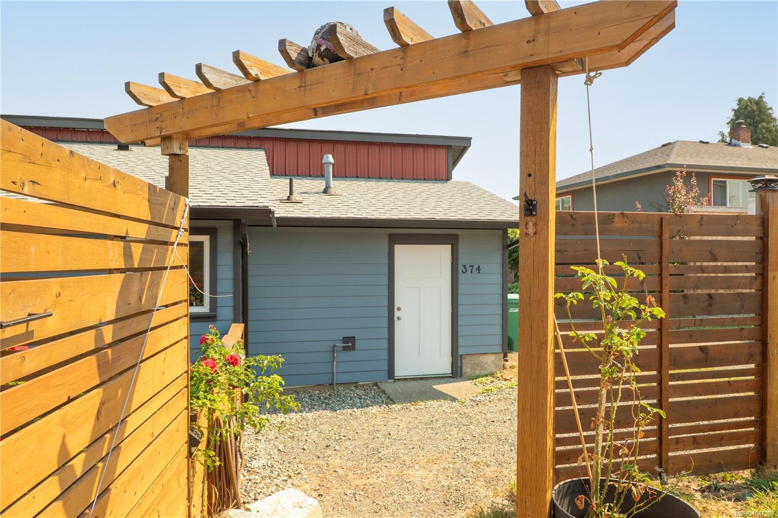 374 Shepherd Ave, Nanaimo, BC