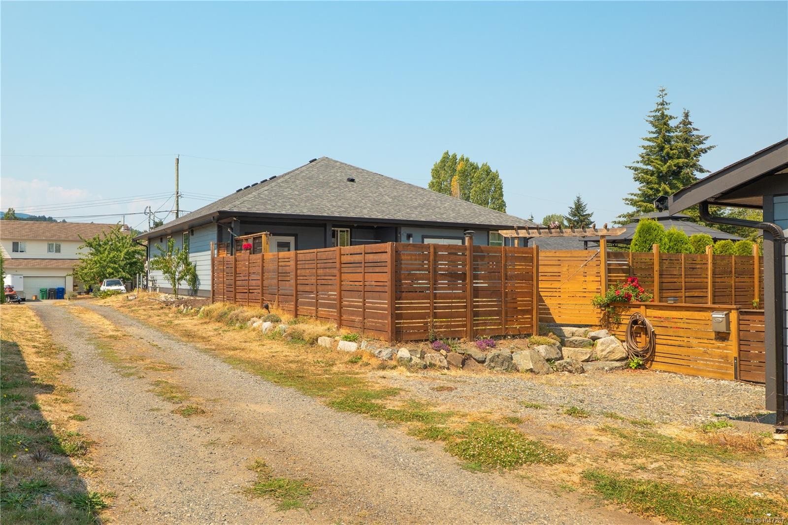 374 Shepherd Ave, Nanaimo, BC