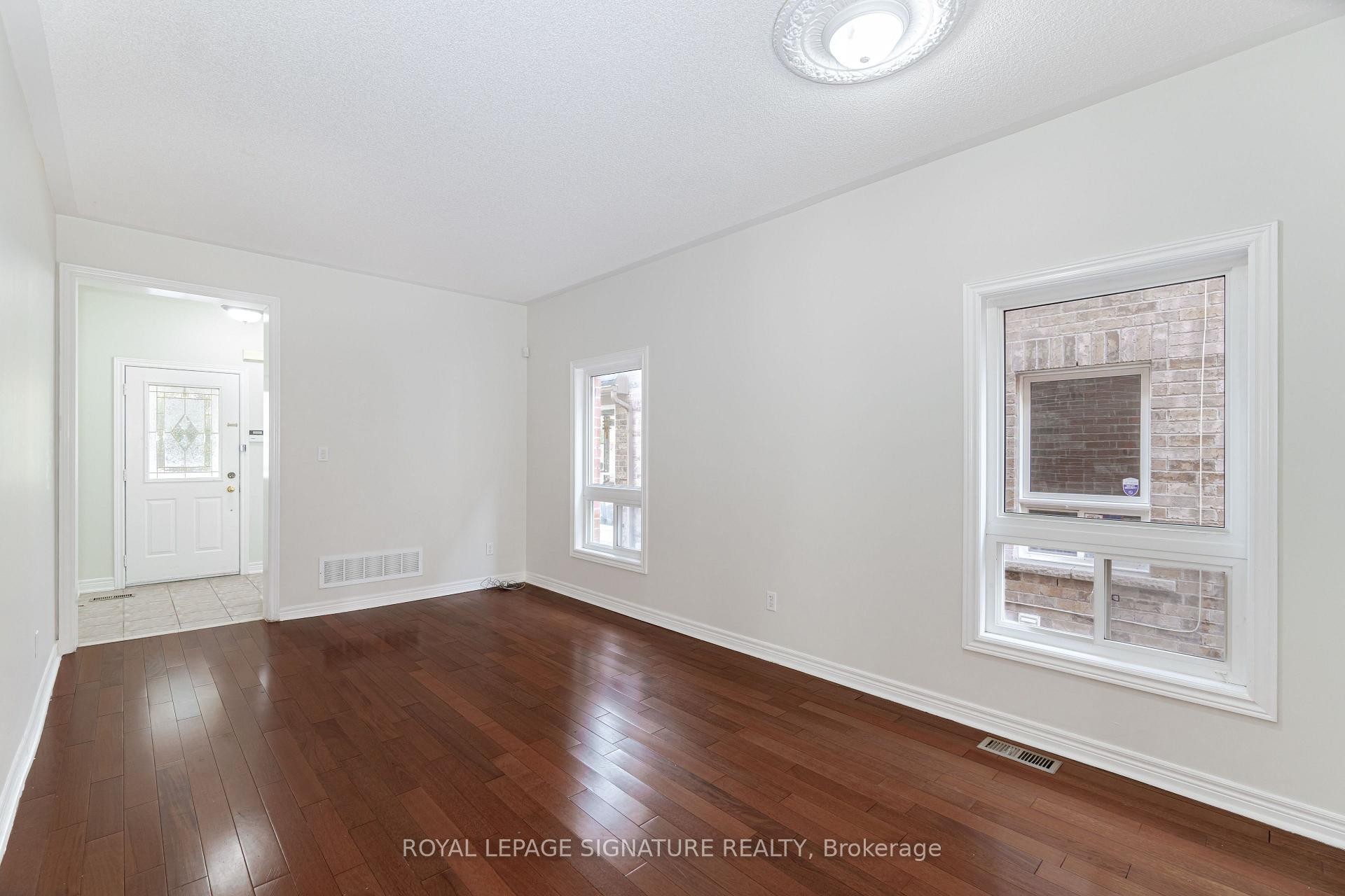 1015 Eager Road, Milton, ON - Indoor Photo Showing Other Room