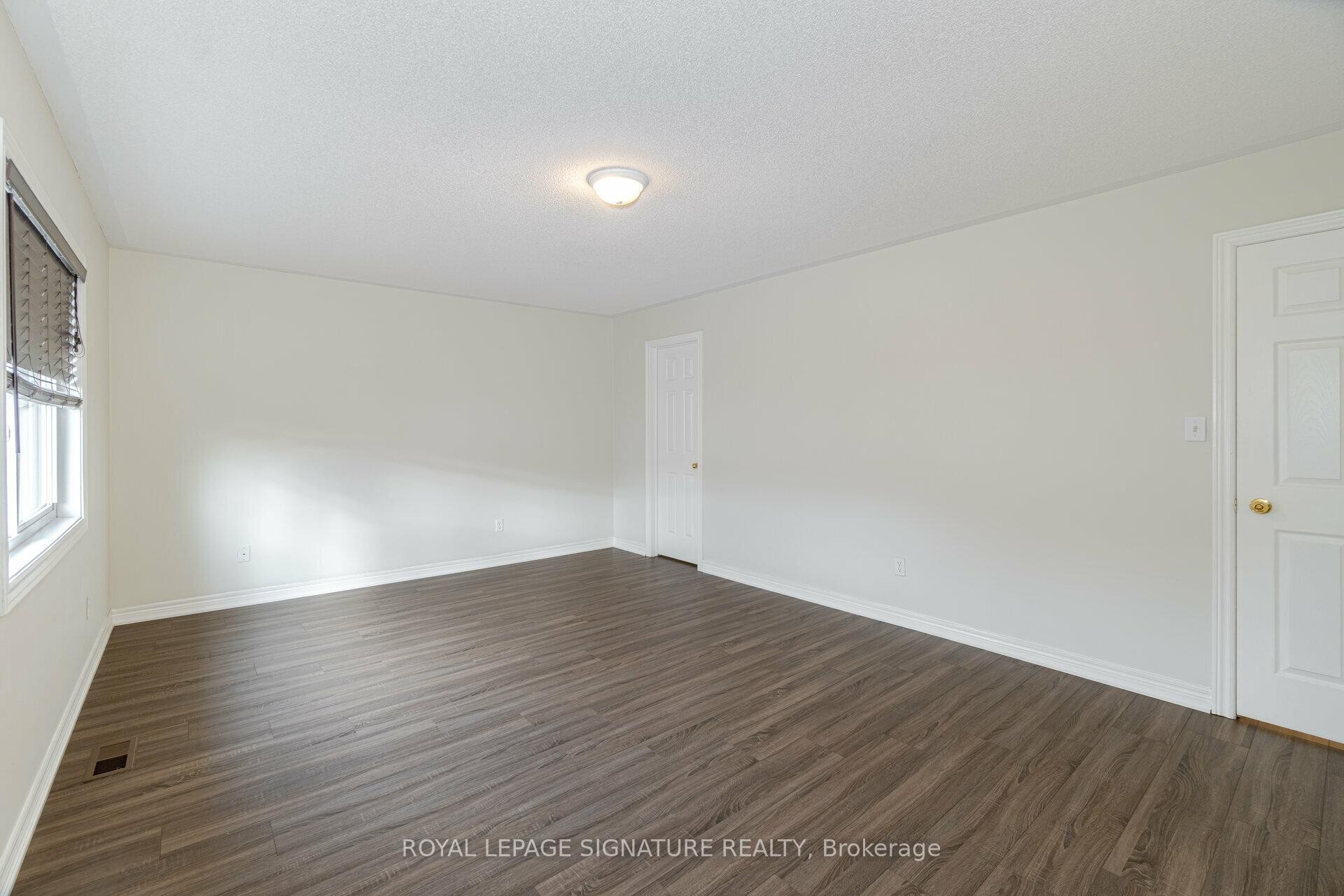 1015 Eager Road, Milton, ON - Indoor Photo Showing Other Room