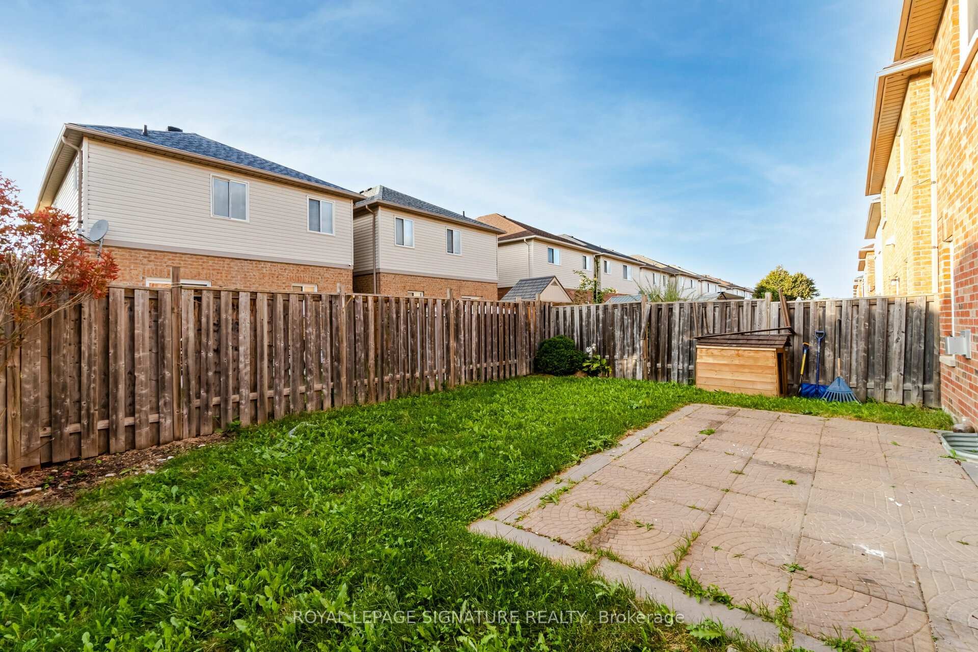 1015 Eager Road, Milton, ON - Outdoor
