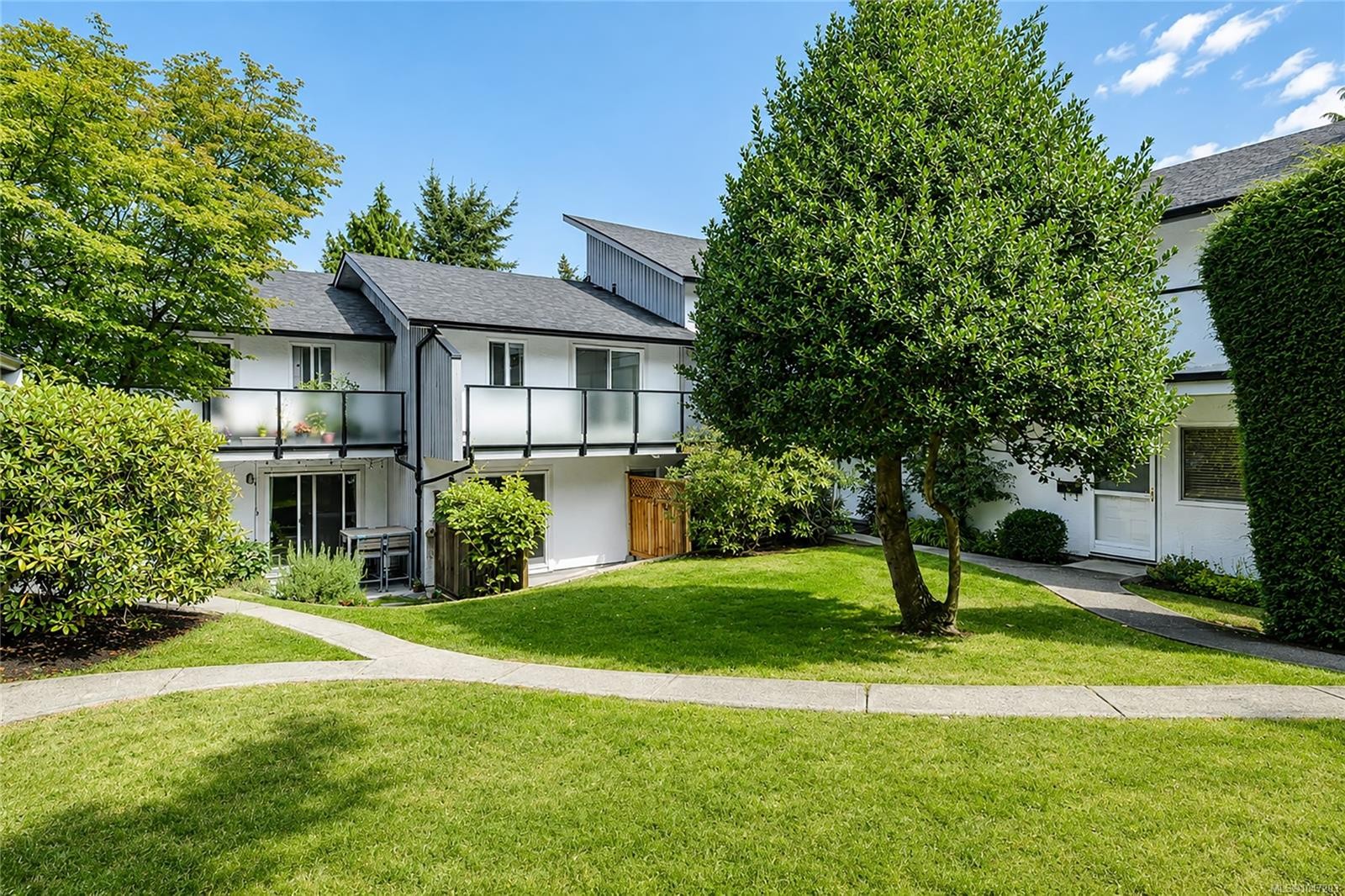 #13-3230 Rutledge St, Saanich, BC
