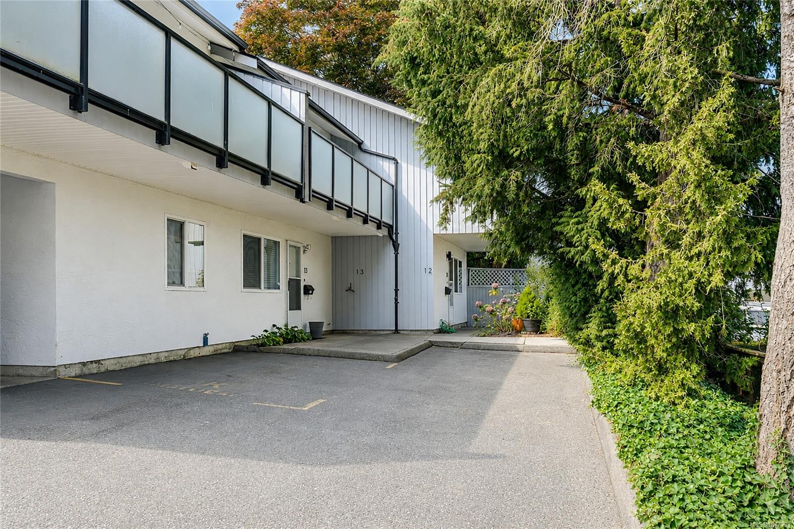 #13-3230 Rutledge St, Saanich, BC