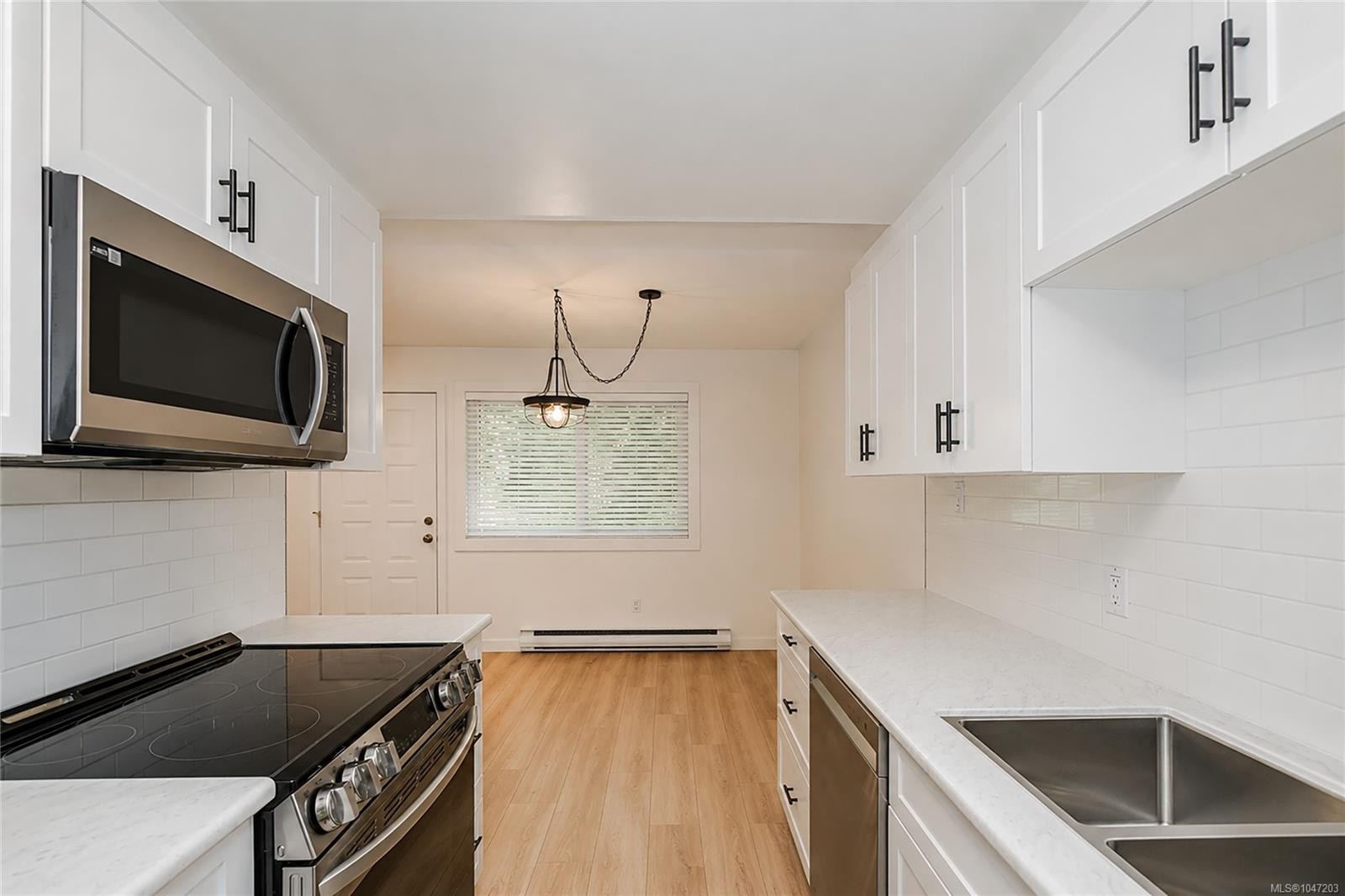 #13-3230 Rutledge St, Saanich, BC