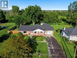 57 HUNTINGWOOD DRIVE Quinte West (Sidney Ward), ON K8N 4Z5