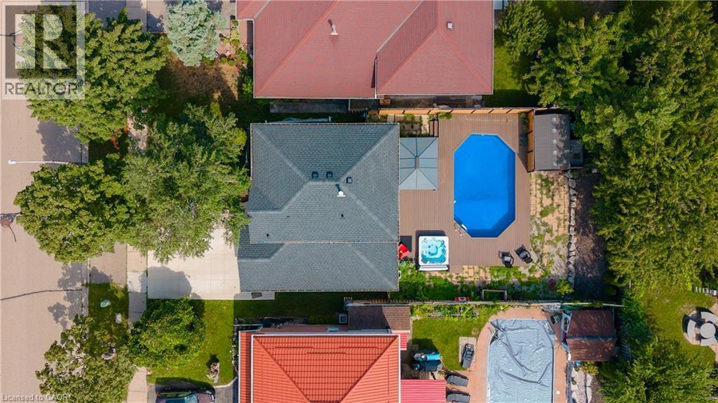 22 Driftwood Drive, Kitchener, ON - Outdoor With In Ground Pool