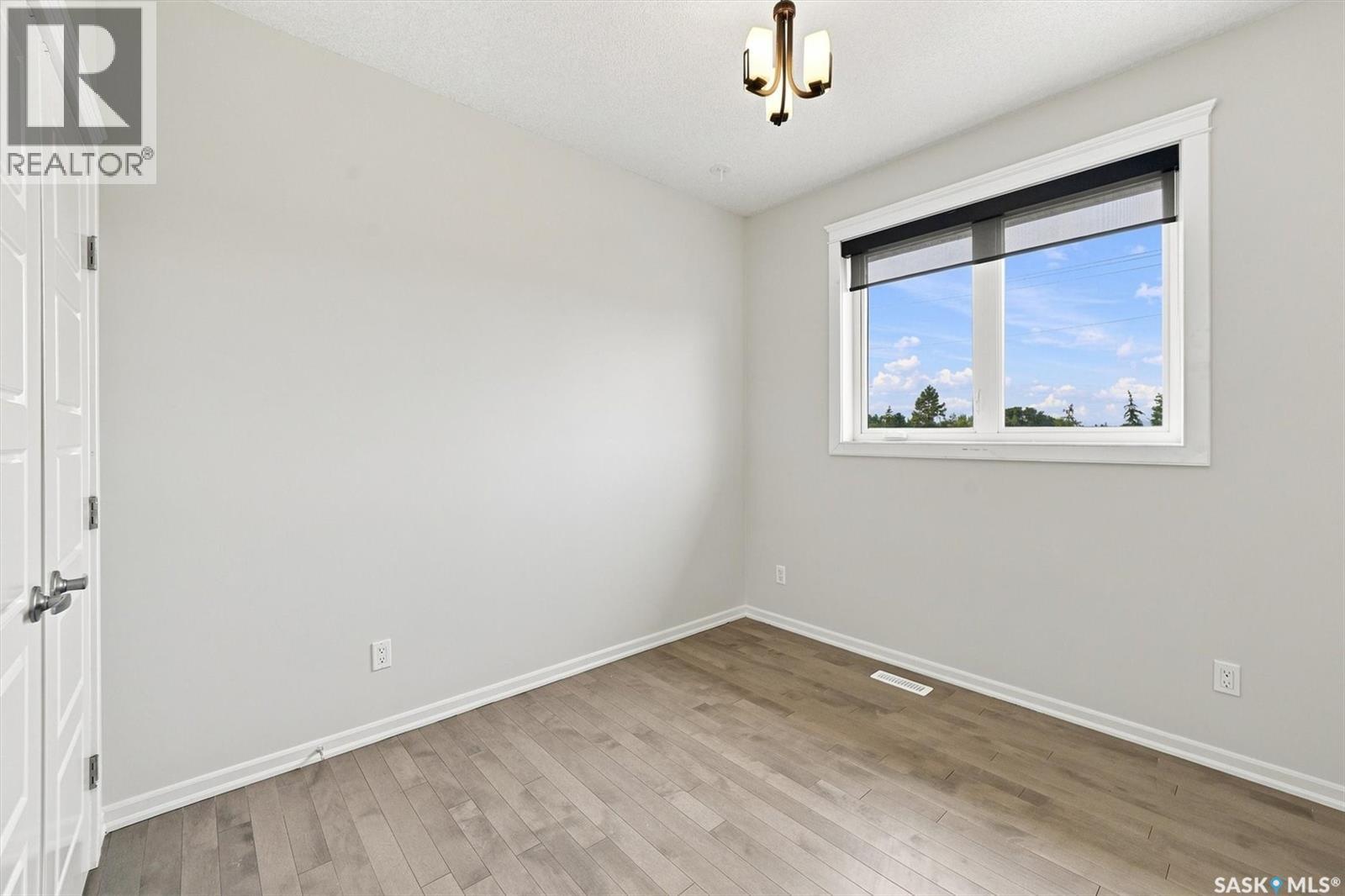 215 Padget Crescent, Saskatoon, SK - Indoor Photo Showing Other Room