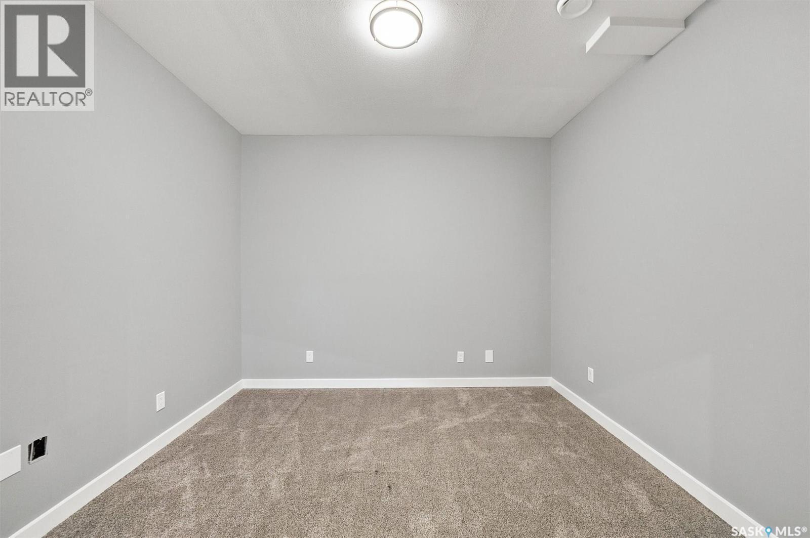 215 Padget Crescent, Saskatoon, SK - Indoor Photo Showing Other Room