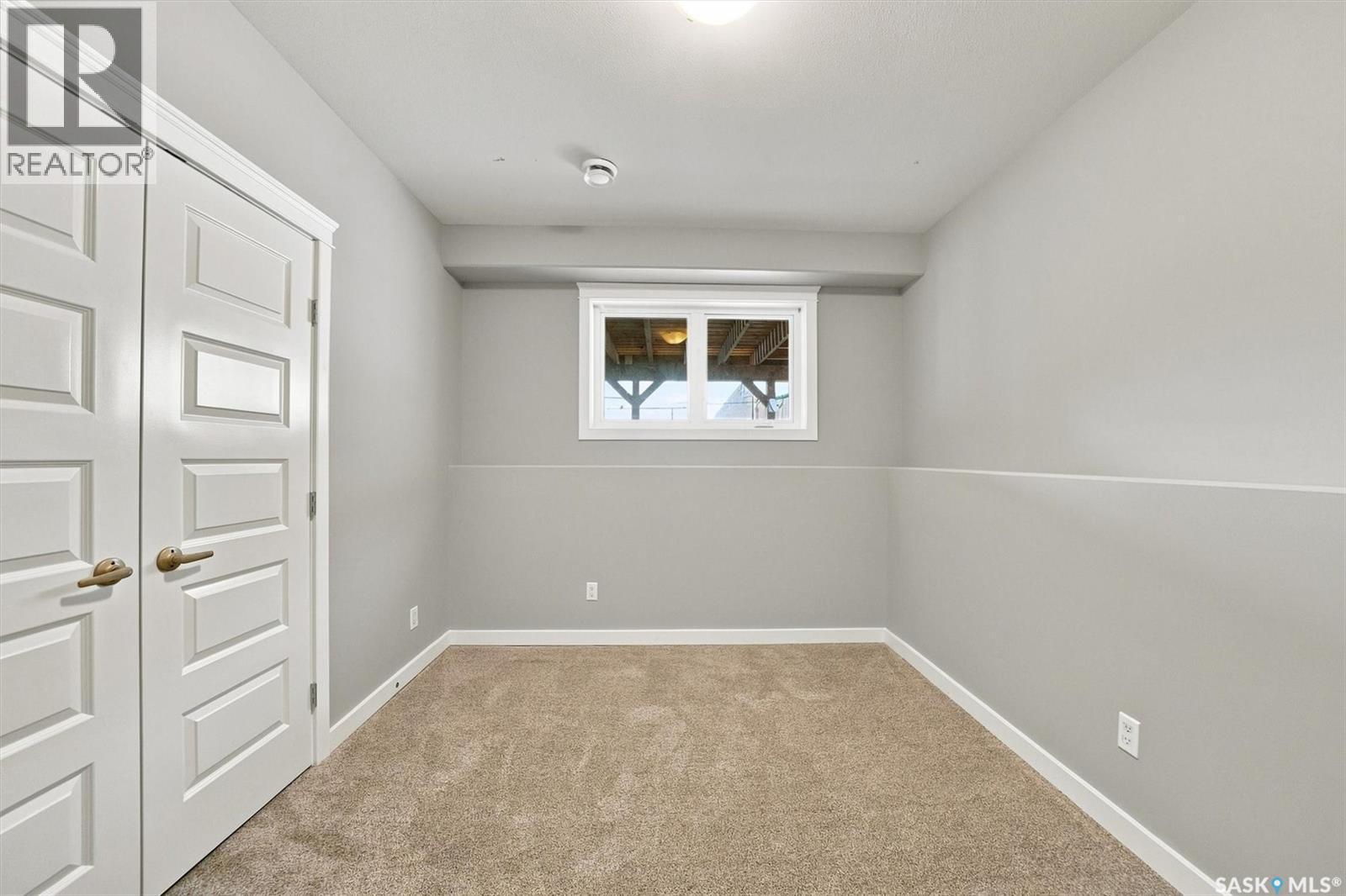 215 Padget Crescent, Saskatoon, SK - Indoor Photo Showing Other Room
