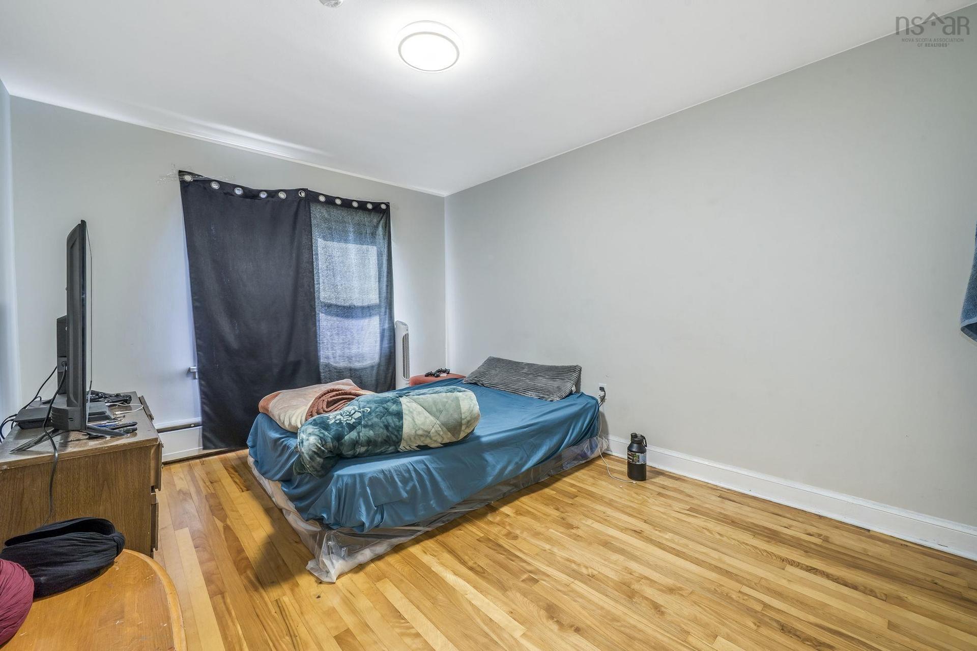 3176/78/80 Stanford Street, Halifax, NS - Indoor Photo Showing Bedroom