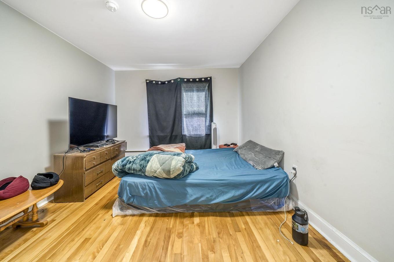 3176/78/80 Stanford Street, Halifax, NS - Indoor Photo Showing Bedroom