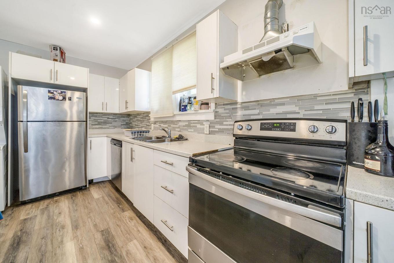 3176/78/80 Stanford Street, Halifax, NS - Indoor Photo Showing Kitchen With Double Sink With Upgraded Kitchen