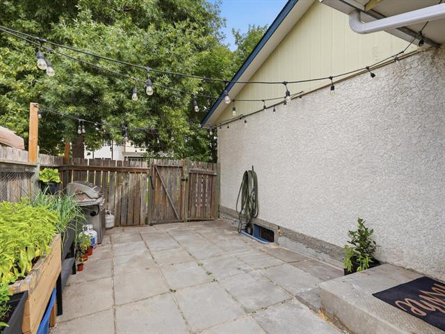 96 Gables Crt, Winnipeg, MB - Outdoor With Exterior