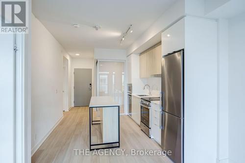 1108 - 30 UPPER MALL WAY  Vaughan, ON L4J 0L7