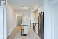 1108 - 30 UPPER MALL WAY Vaughan, ON L4J 0L7