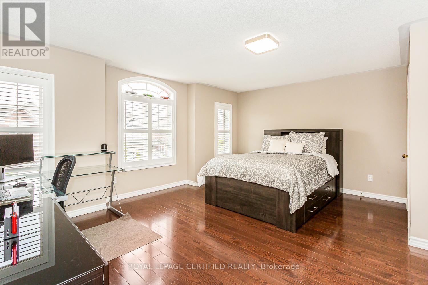 3226 Paul Henderson Drive, Mississauga, ON - Indoor Photo Showing Bedroom