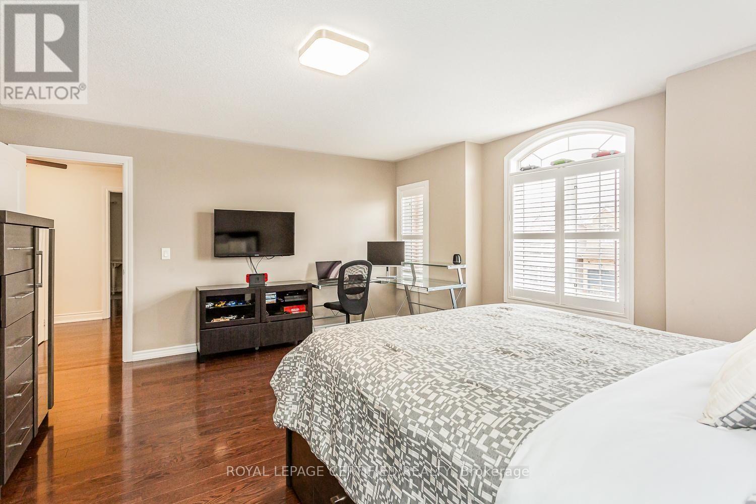 3226 Paul Henderson Drive, Mississauga, ON - Indoor Photo Showing Bedroom