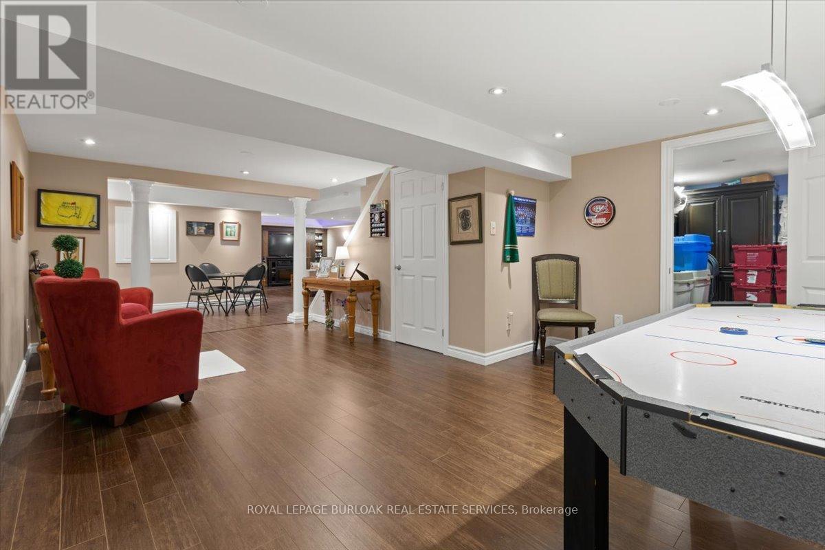 40 Bridgette Drive, Hamilton, ON - Indoor