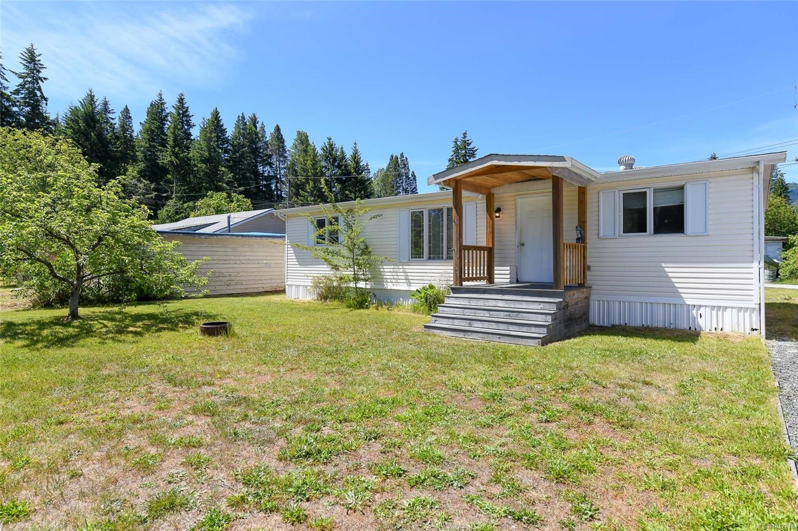 41 Atluck Ave, Woss, BC