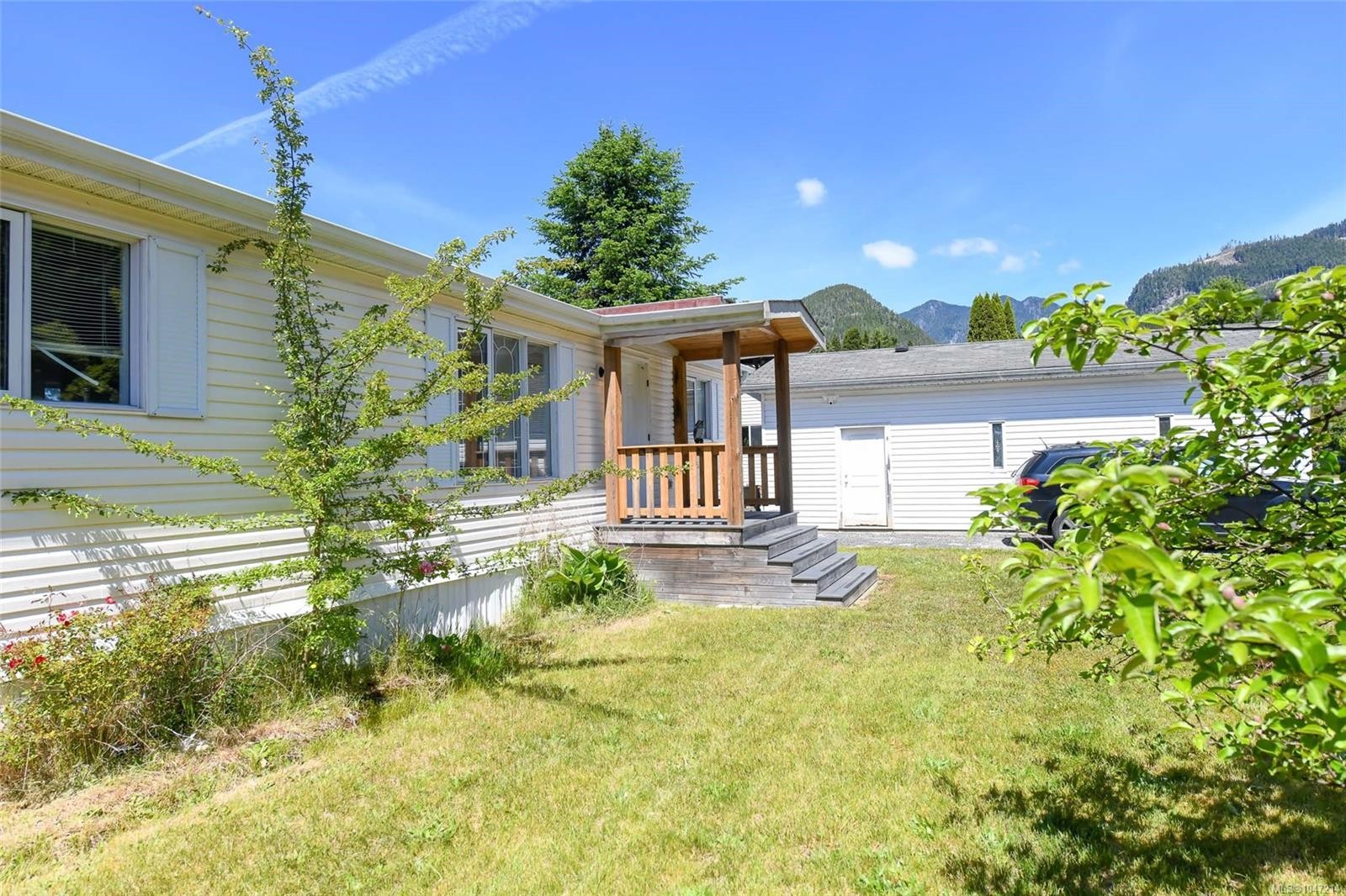 41 Atluck Ave, Woss, BC