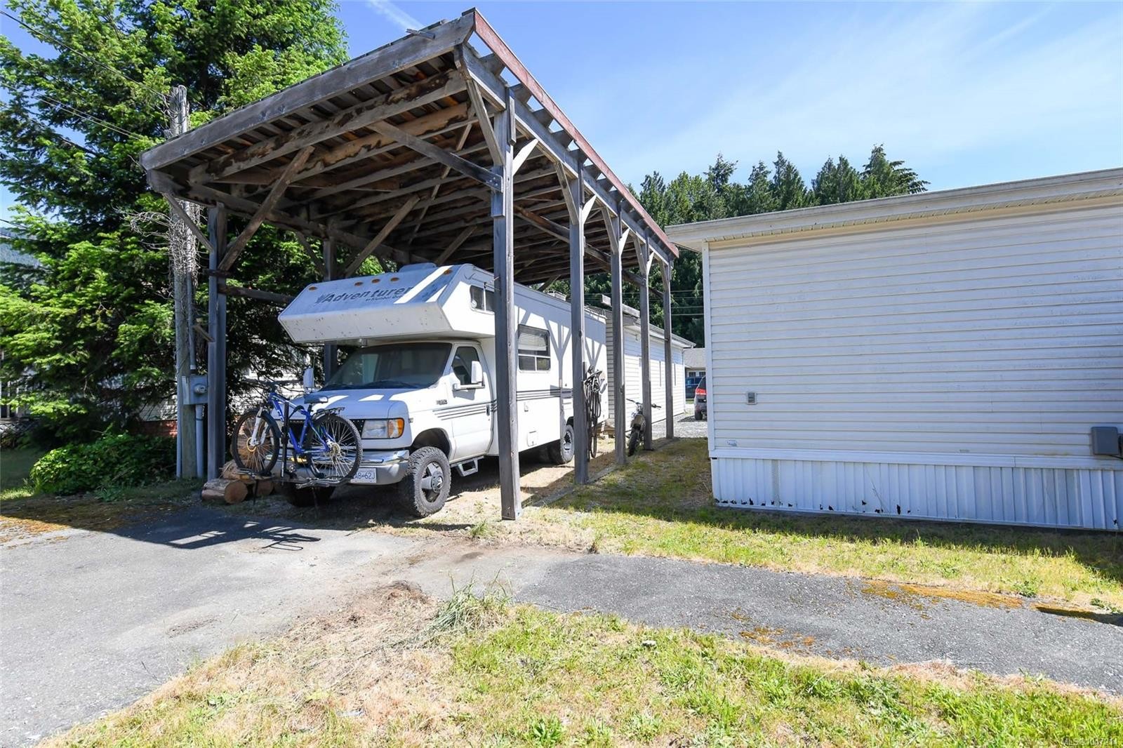 41 Atluck Ave, Woss, BC