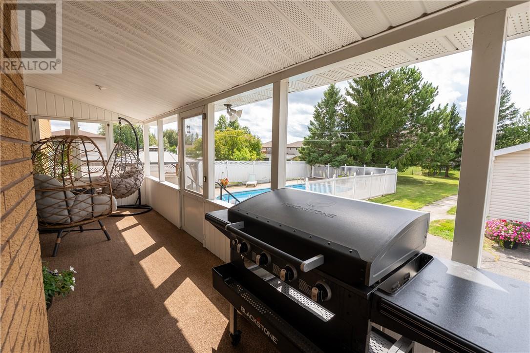 189 Rayside Avenue, Azilda, ON - Outdoor With Exterior