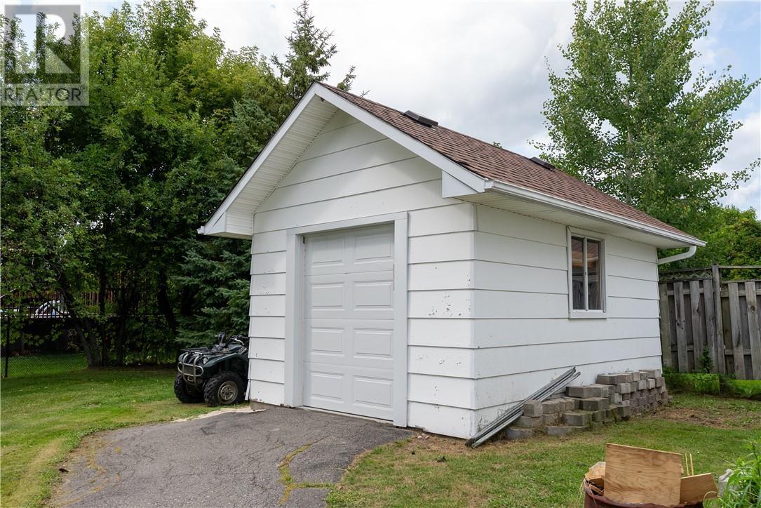 189 Rayside Avenue, Azilda, ON - Outdoor With Exterior