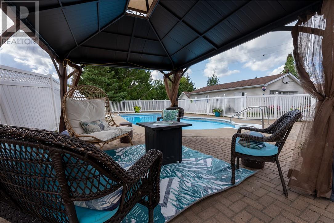 189 Rayside Avenue, Azilda, ON - Outdoor With In Ground Pool With Exterior