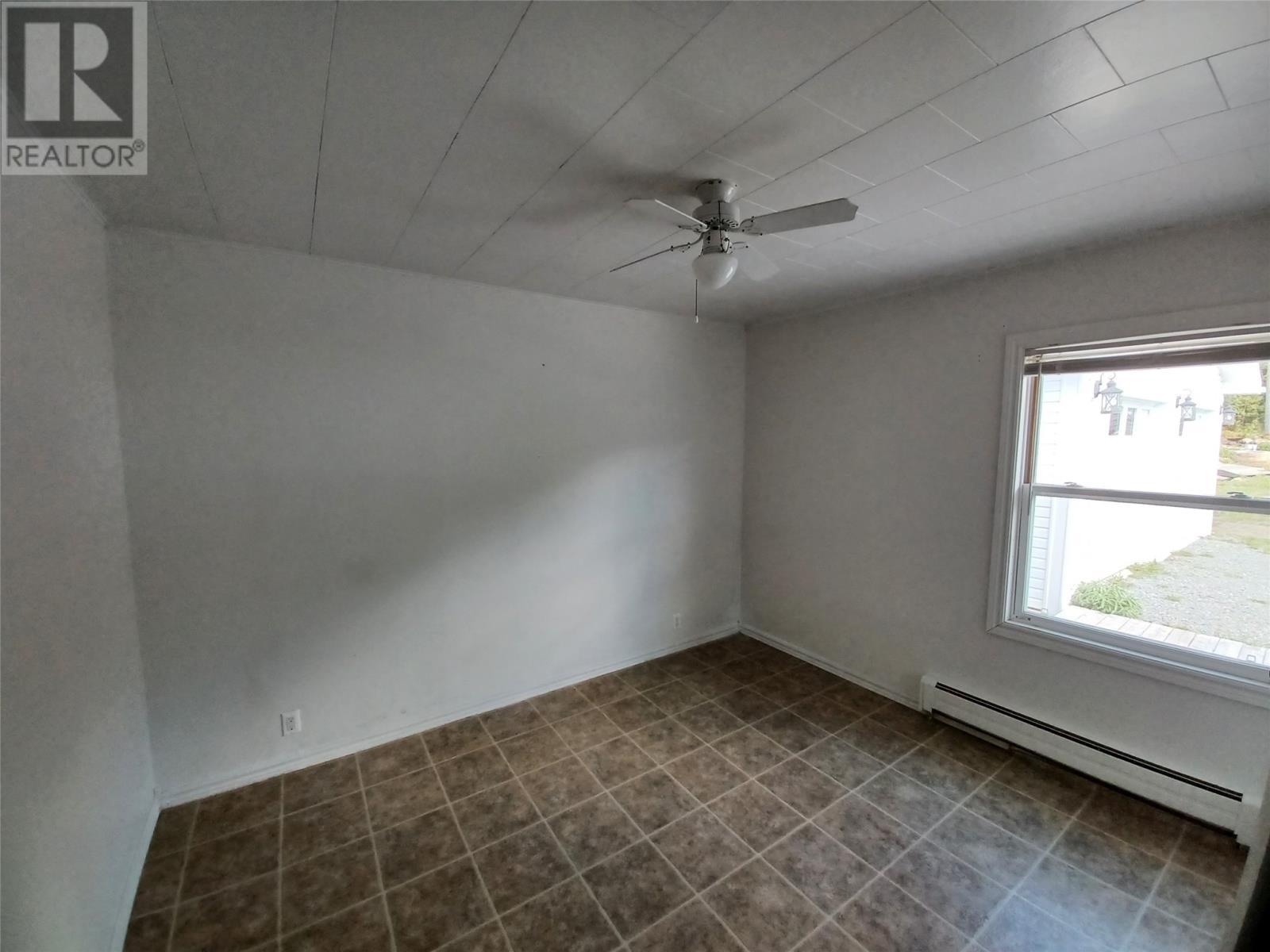 124 Riverside Road E, Glovertown, NL - Indoor Photo Showing Other Room