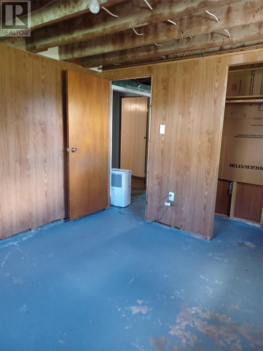 124 Riverside Road E, Glovertown, NL - Indoor Photo Showing Basement