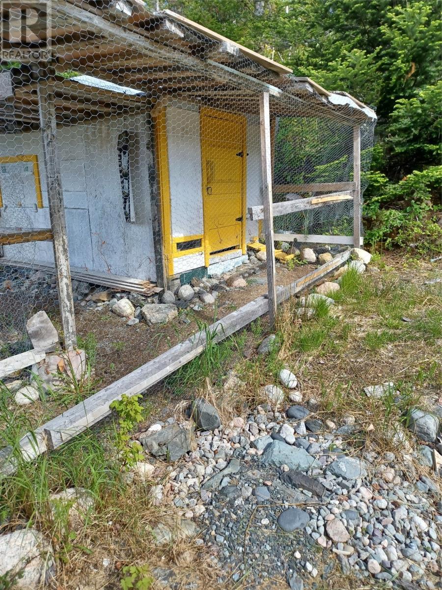 124 Riverside Road E, Glovertown, NL - Outdoor