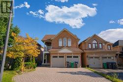 670 MACBETH HEIGHTS Mississauga (Meadowvale Village), ON L5W 1E5