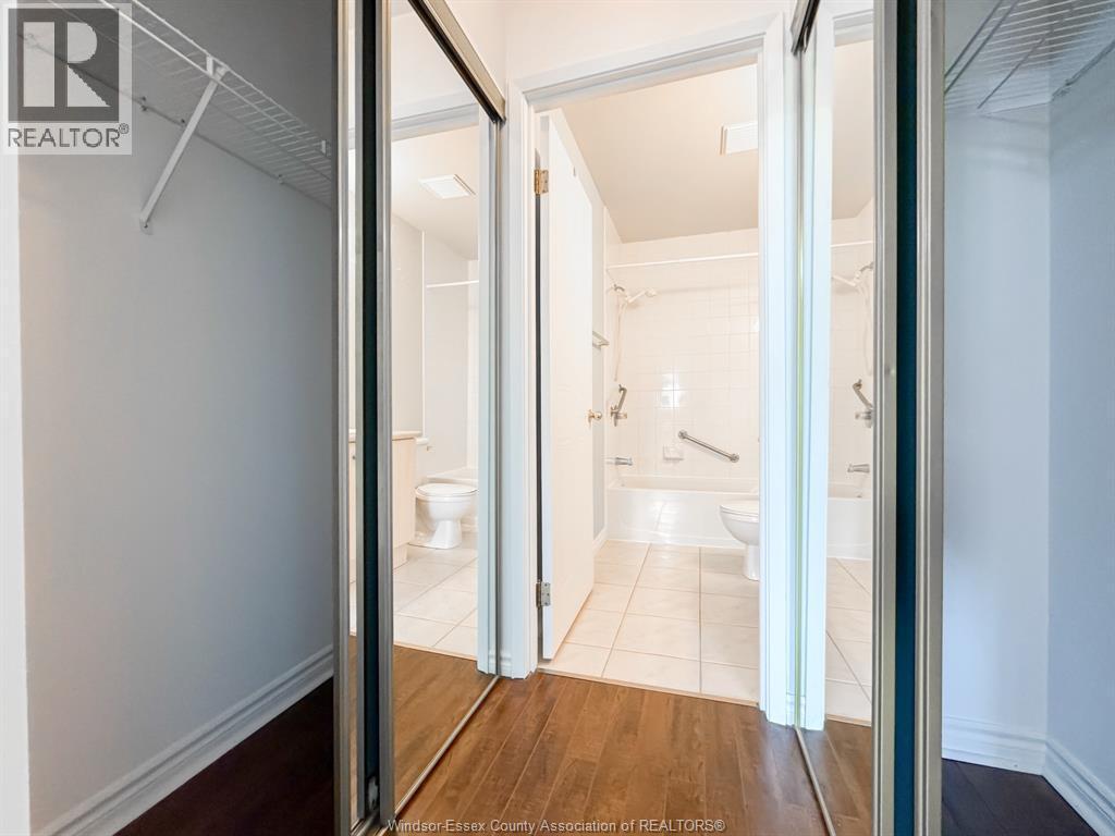 1655 Grand Marais Unit# 310, Windsor, ON - Indoor Photo Showing Bathroom