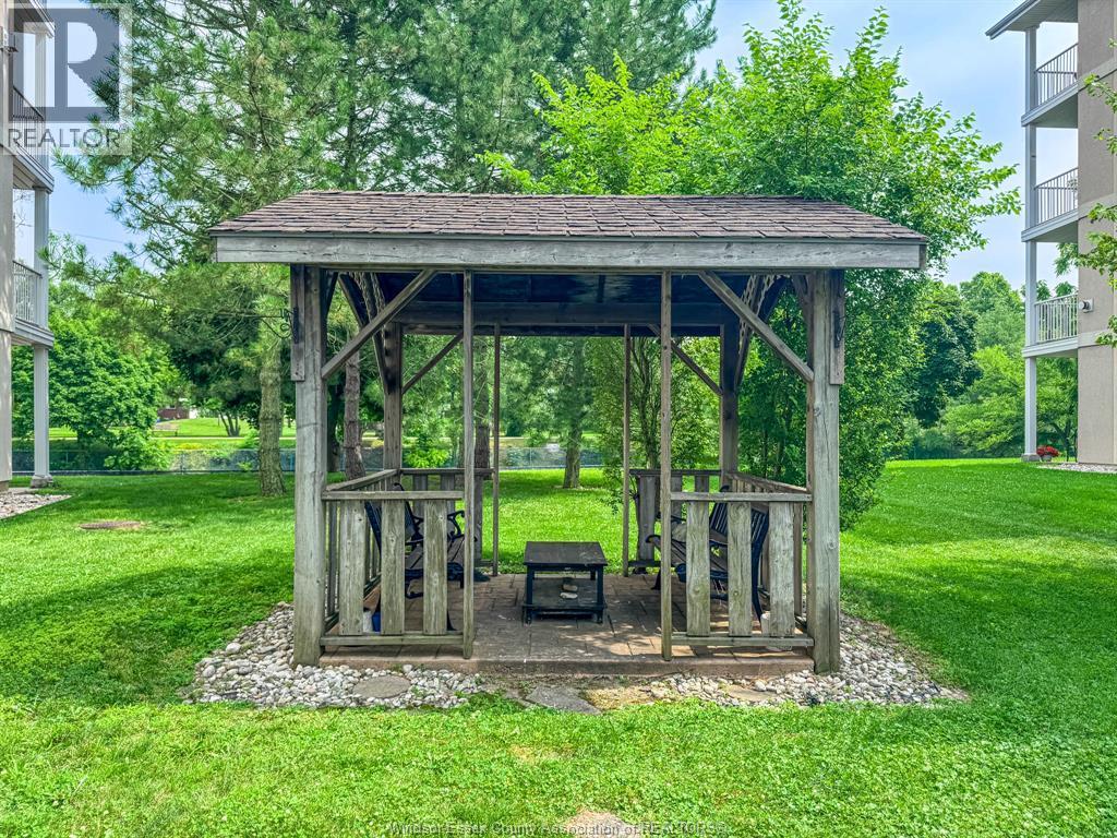 1655 Grand Marais Unit# 310, Windsor, ON - Outdoor