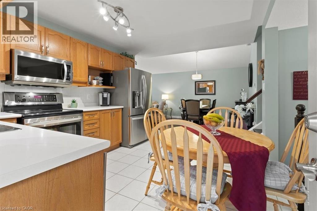 40 Bridgette Drive, Hamilton, ON - Indoor Photo Showing Other Room