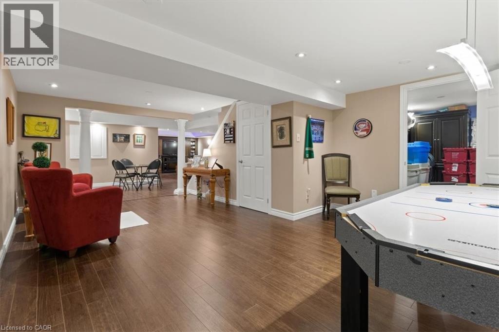 40 Bridgette Drive, Hamilton, ON - Indoor