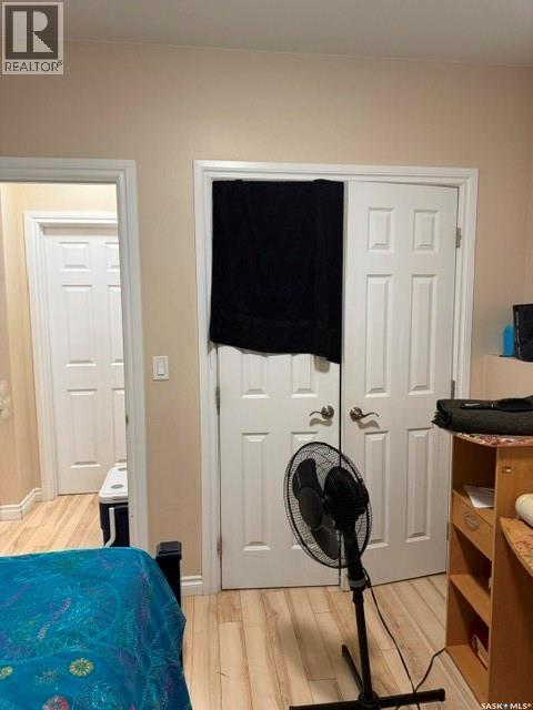 229 S Avenue N, Saskatoon, SK - Indoor