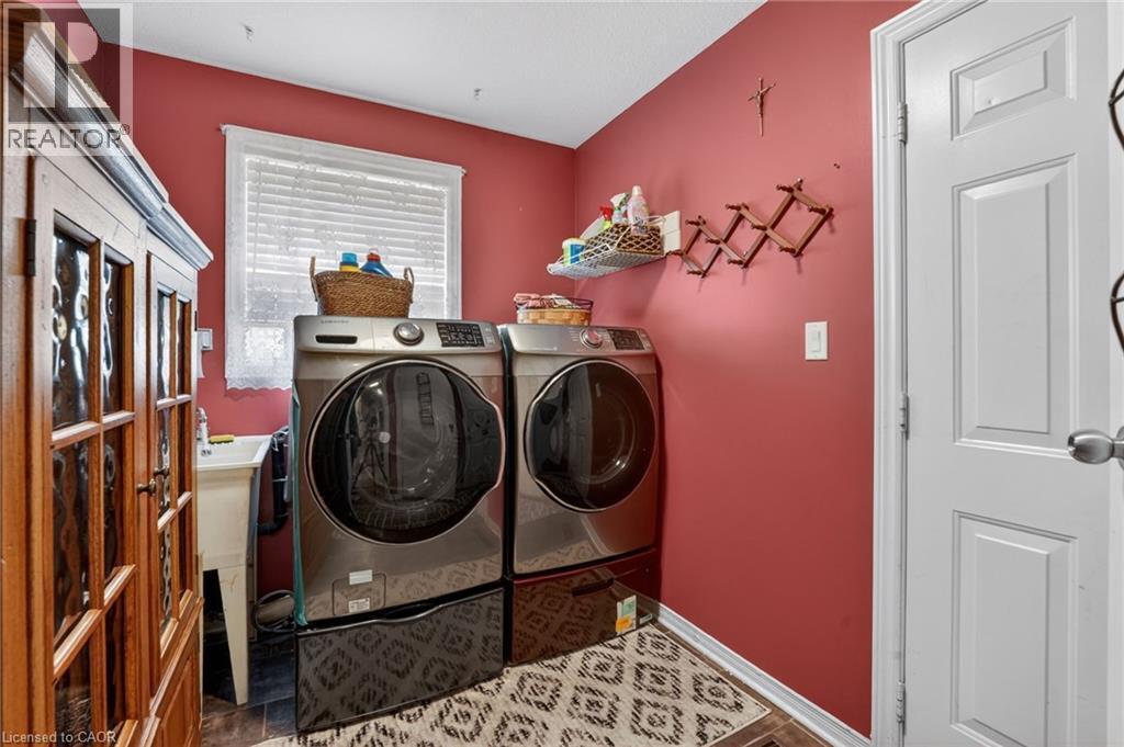 11 Rochelle Crescent, Ridgeway, ON - Indoor Photo Showing Laundry Room