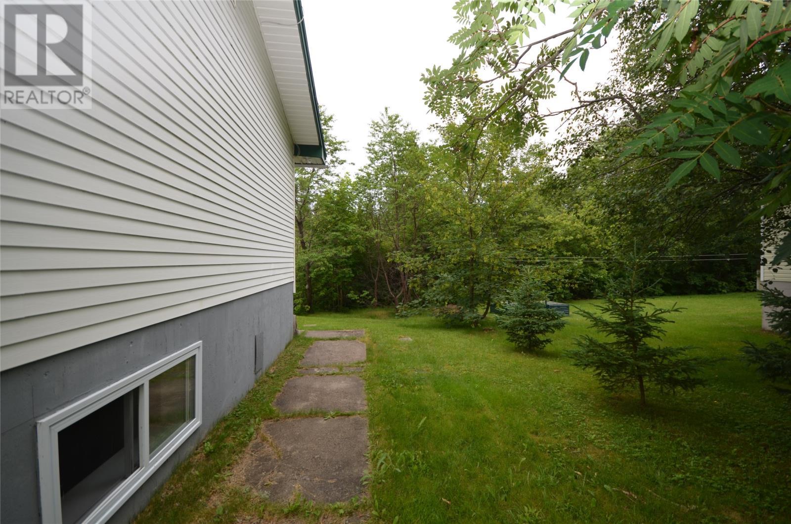 39 Kelliview Crescent, Conception Bay South, NL - Outdoor
