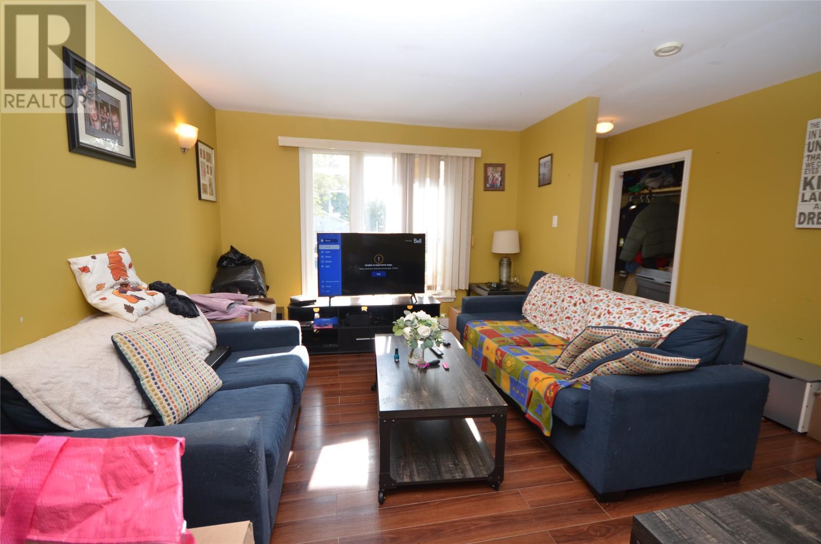 39 Kelliview Crescent, Conception Bay South, NL - Indoor Photo Showing Living Room