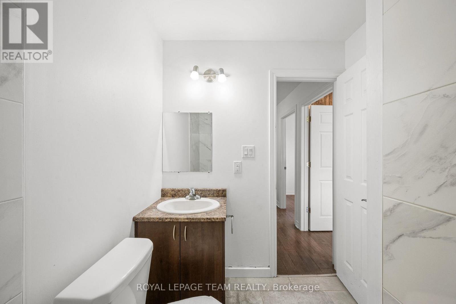 253 Deschamps Avenue, Ottawa, ON - Indoor Photo Showing Bathroom