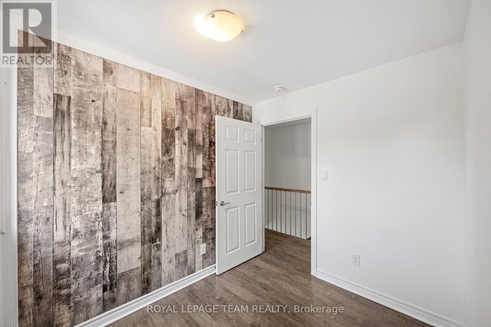 253 Deschamps Avenue, Ottawa, ON - Indoor Photo Showing Other Room