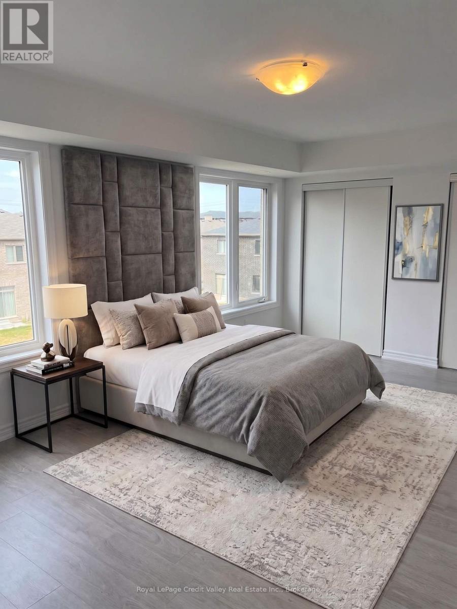 5 - 14 Wagon Lane E, Barrie, ON - Indoor Photo Showing Bedroom