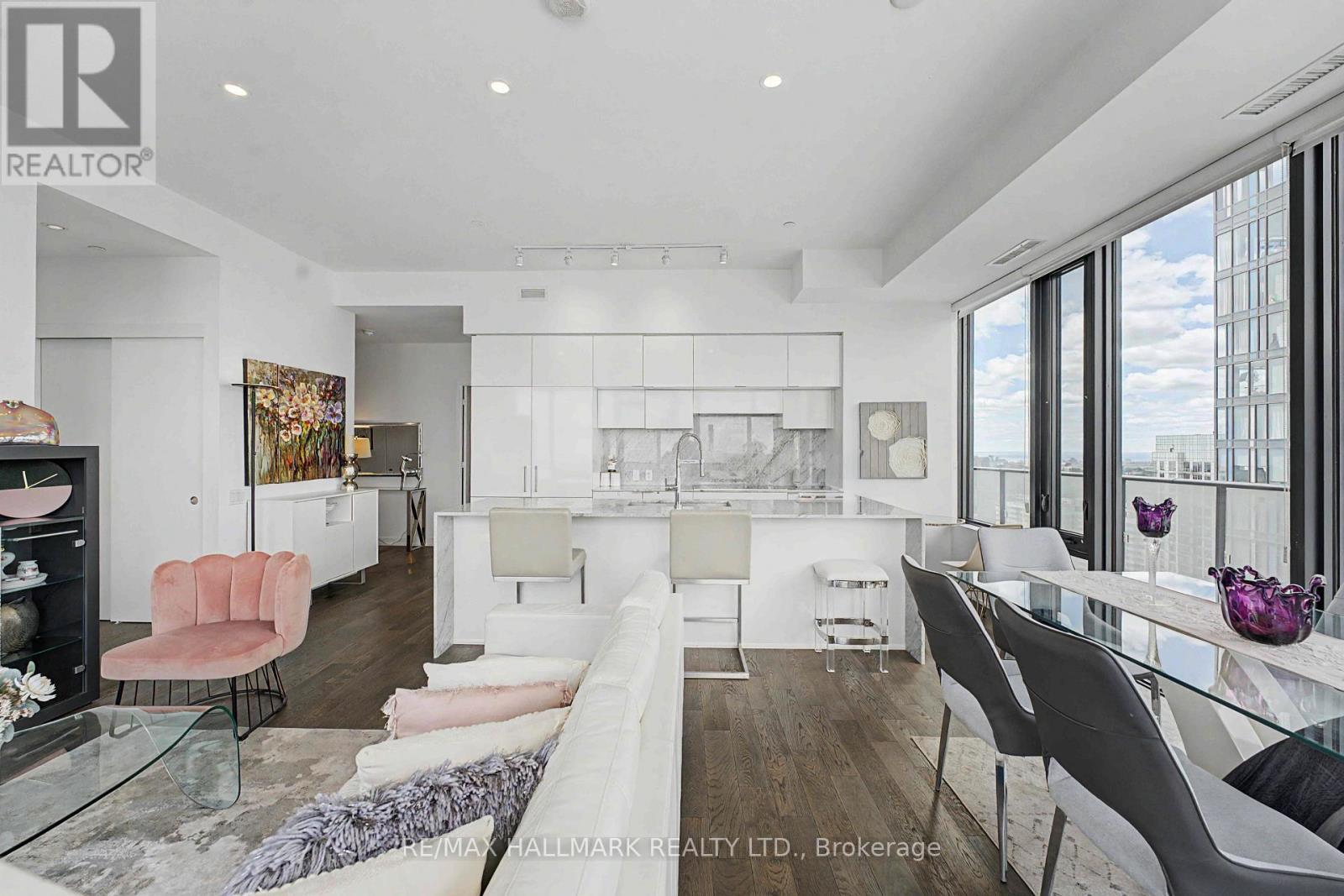 Ph2 - 185 Roehampton Avenue, Toronto, ON - Indoor Photo Showing Dining Room