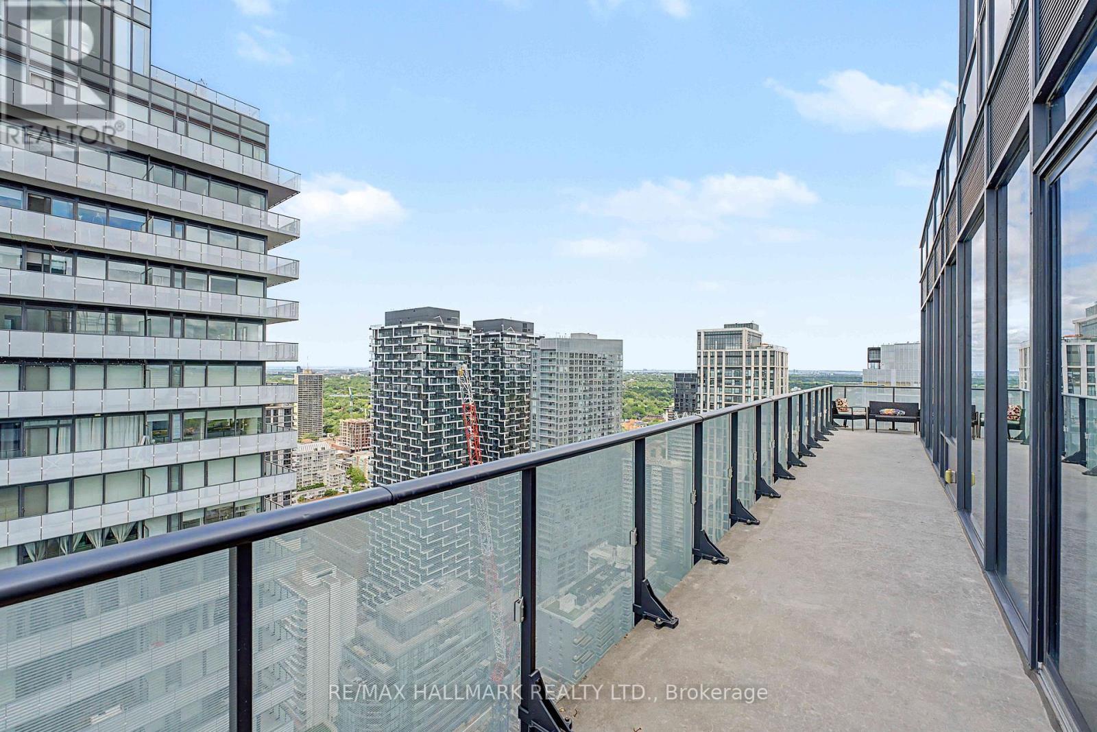 Ph2 - 185 Roehampton Avenue, Toronto, ON - Outdoor