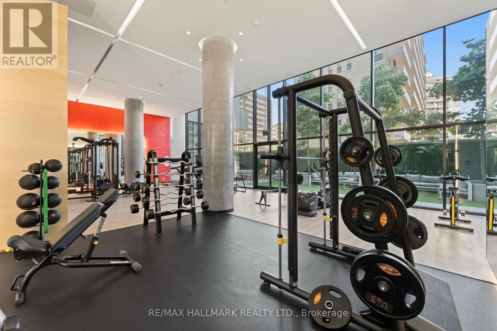 Ph2 - 185 Roehampton Avenue, Toronto, ON - Indoor Photo Showing Gym Room