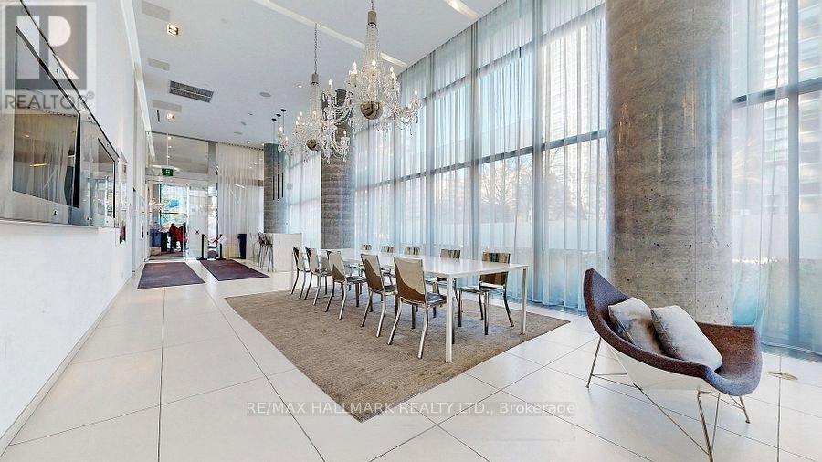 Ph2 - 185 Roehampton Avenue, Toronto, ON - Indoor Photo Showing Other Room